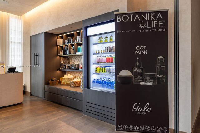 159 NE 6th St 3002, Miami, FL 33132