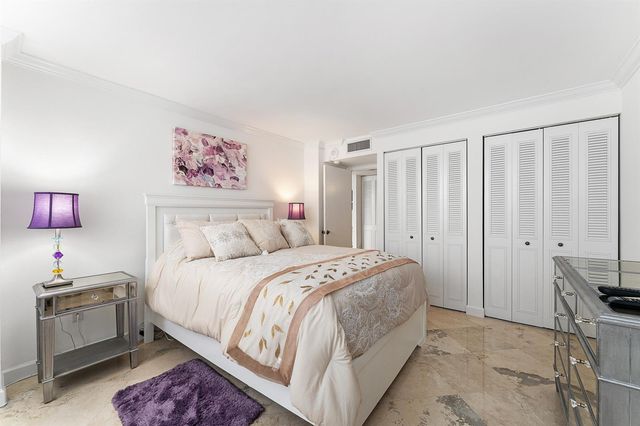 5600 N Flagler Drive 605, West Palm Beach, FL 33407