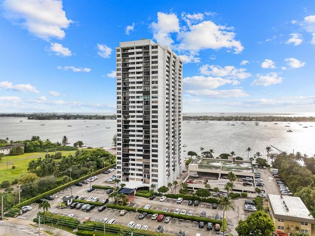 5600 N Flagler Drive 605, West Palm Beach, FL 33407