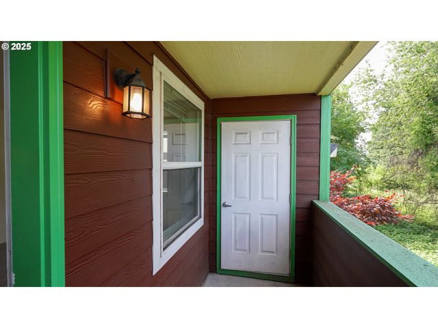 9234 Se DIVISION St 110, Portland, OR 97266