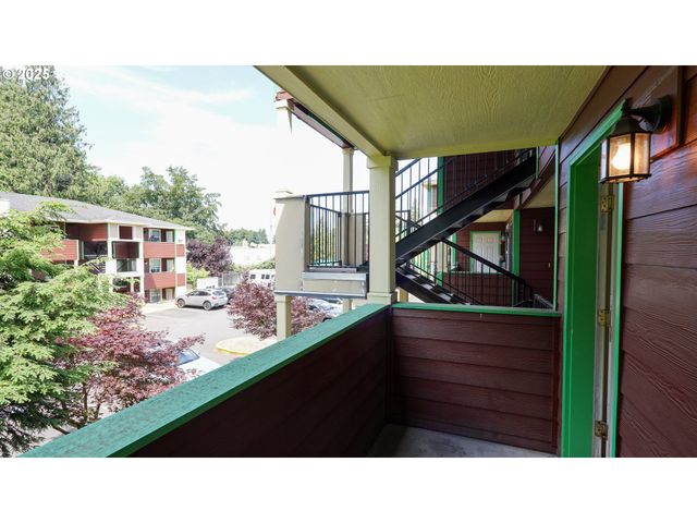 9234 Se DIVISION St 110, Portland, OR 97266