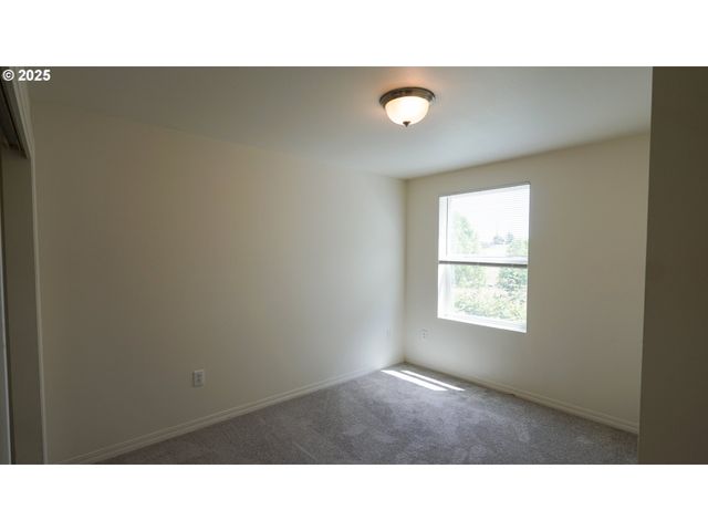 9234 Se DIVISION St 110, Portland, OR 97266