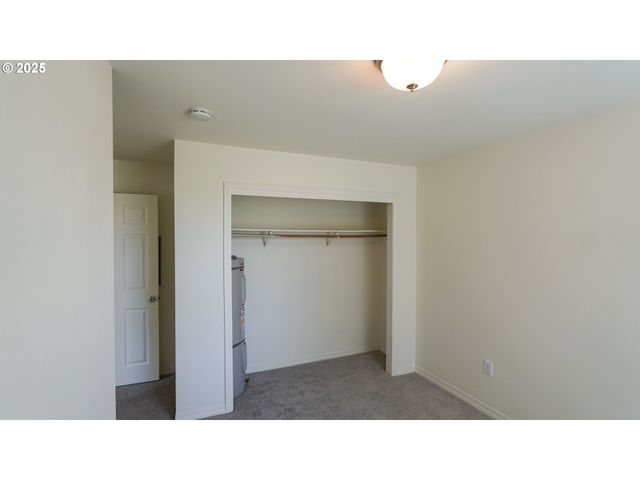 9234 Se DIVISION St 110, Portland, OR 97266