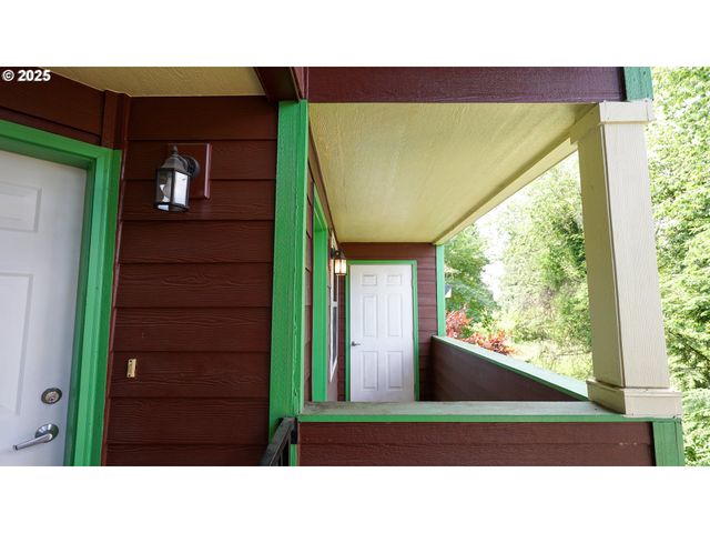 9234 Se DIVISION St 110, Portland, OR 97266