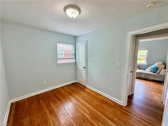 6250 Tappahannock DR, Norfolk, VA 23509