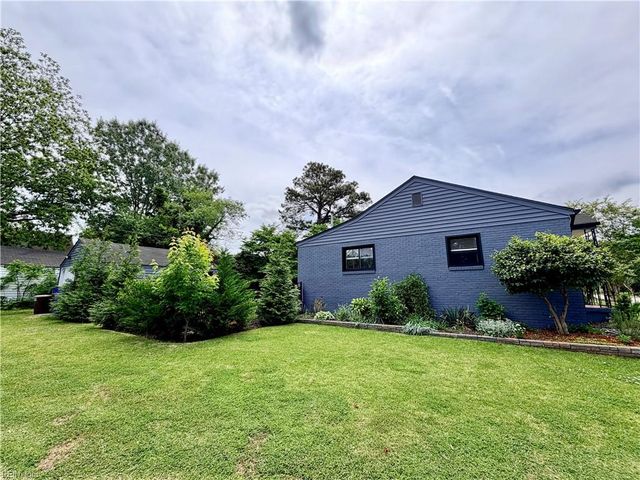 6250 Tappahannock DR, Norfolk, VA 23509