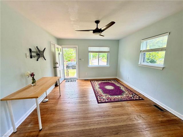 6250 Tappahannock DR, Norfolk, VA 23509