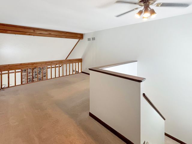 905 Abingdon Court, Gurnee, IL 60031