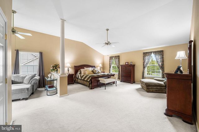 806 ARBOR LN, Schwenksville, PA 19473
