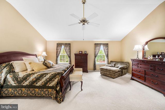 806 ARBOR LN, Schwenksville, PA 19473