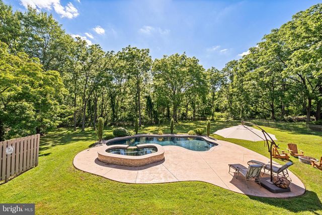 806 ARBOR LN, Schwenksville, PA 19473