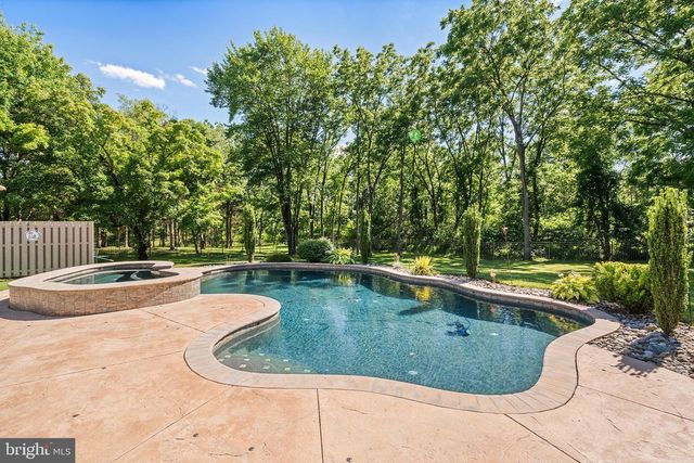 806 ARBOR LN, Schwenksville, PA 19473