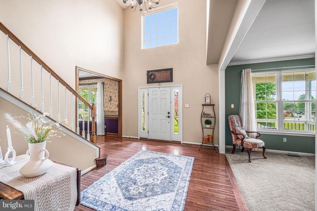 806 ARBOR LN, Schwenksville, PA 19473