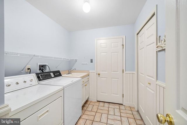 806 ARBOR LN, Schwenksville, PA 19473
