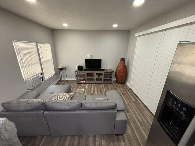 6931 NW 45th Terrace, Coconut Creek, FL 33073