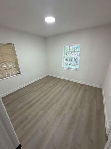 4000 SW 16th Ter 4010, Miami, FL 33134