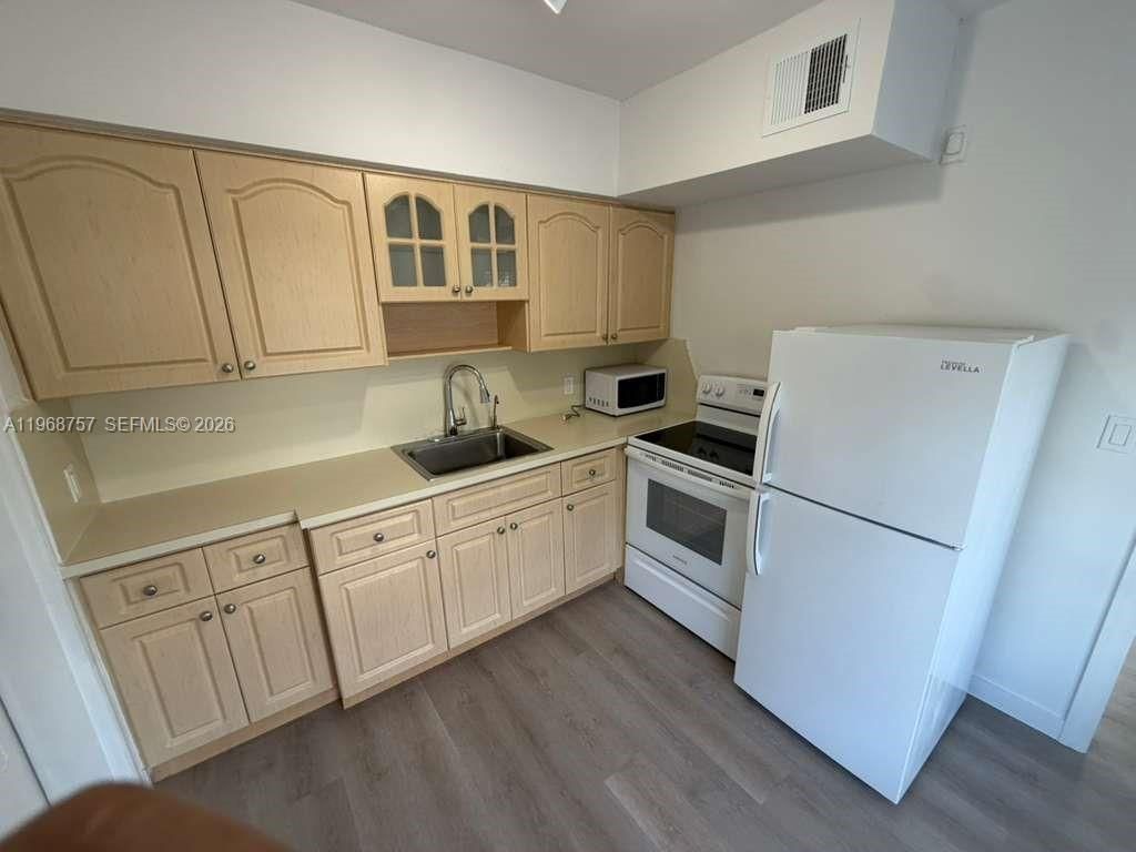 4000 SW 16th Ter 4010, Miami, FL 33134