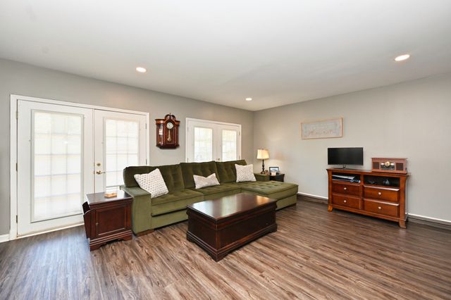 1506 Sudbury Ct, Old Hickory, TN 37138