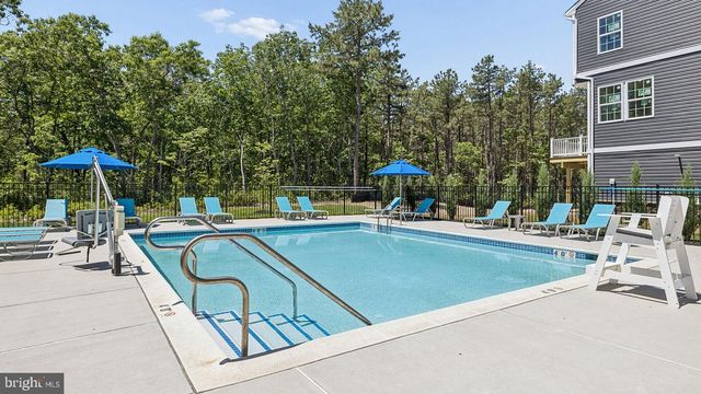 79 FOREST PARK DR, Waretown, NJ 08758