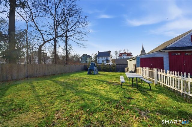 839 Laurel Avenue, Bridgeport, CT 06604