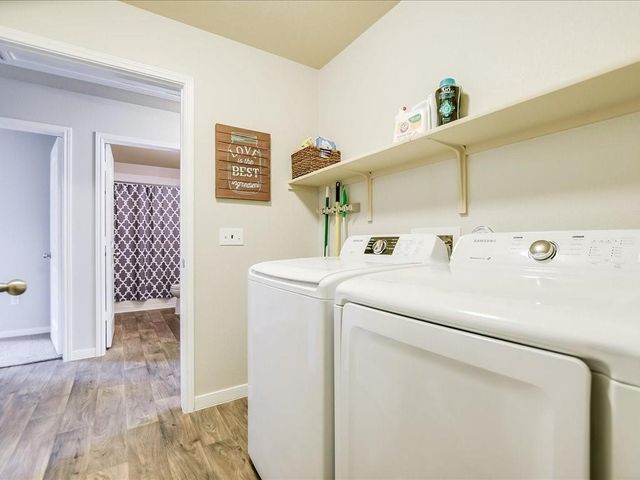 104 Sulphur River LOOP, Hutto, TX 78634