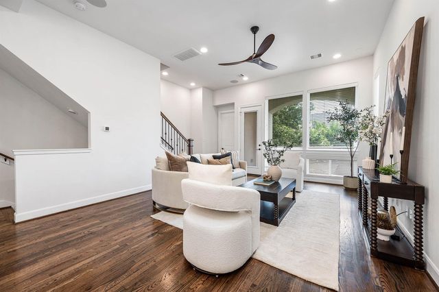 4013 Barnes Street, Houston, TX 77007