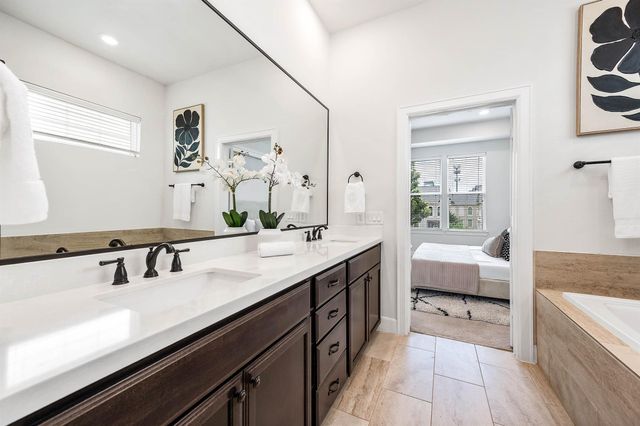 4013 Barnes Street, Houston, TX 77007