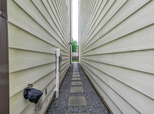 4013 Barnes Street, Houston, TX 77007