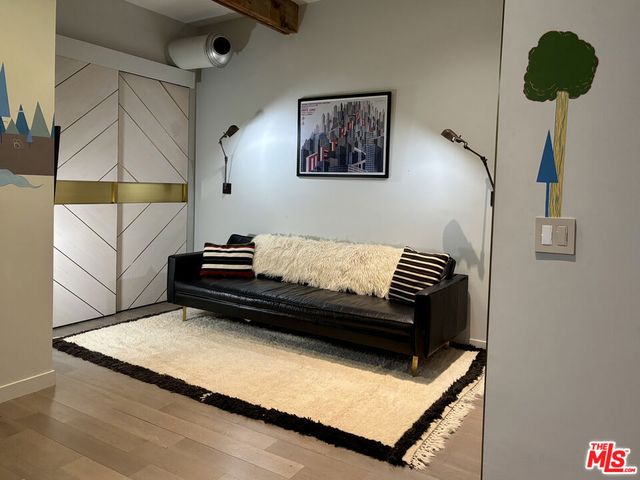 527 Molino Street 401, Los Angeles, CA 90013