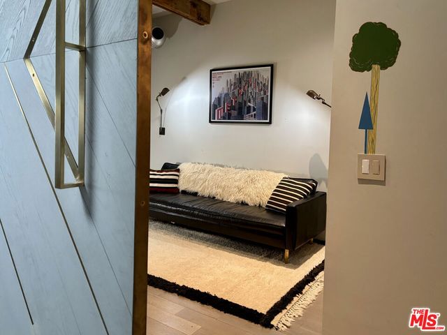 527 Molino Street 401, Los Angeles, CA 90013