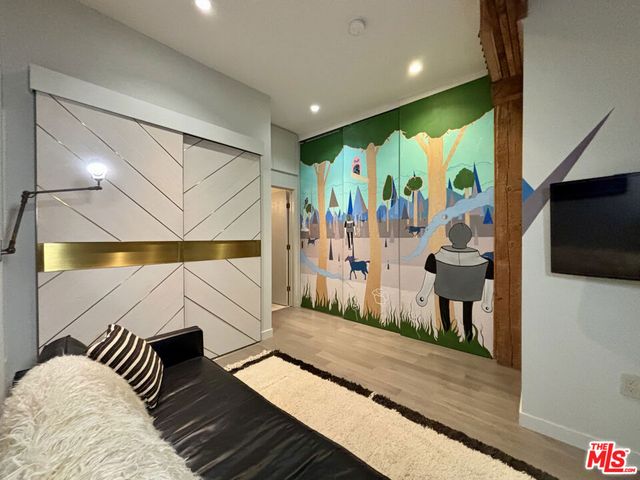 527 Molino Street 401, Los Angeles, CA 90013