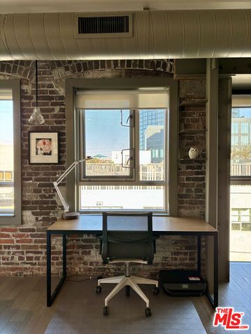 527 Molino Street 401, Los Angeles, CA 90013