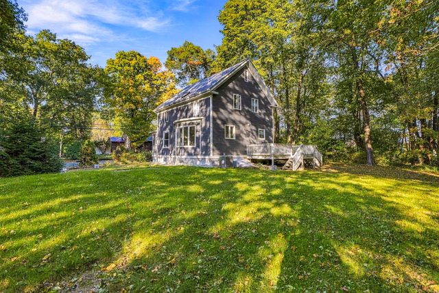 477 Oakhill Ave, Attleboro, MA 02760