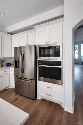 1530 E Silos Avenue, Edinburg, TX 78542