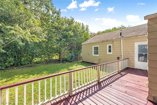32801 Baldwin Road, Solon, OH 44139