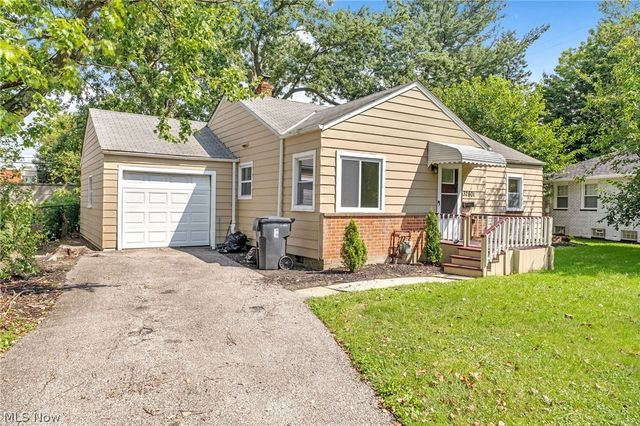 32801 Baldwin Road, Solon, OH 44139