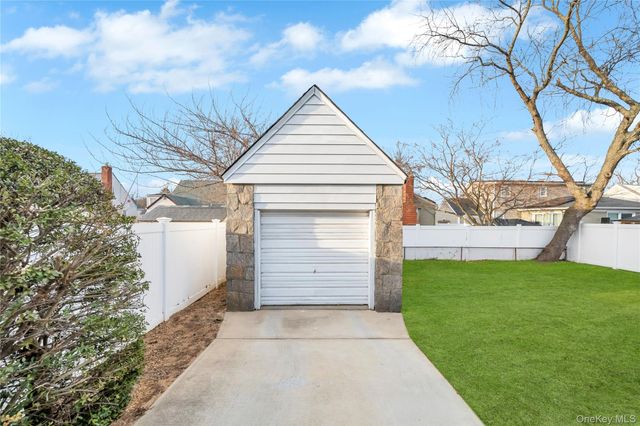 655 Joy Boulevard, Baldwin, NY 11510