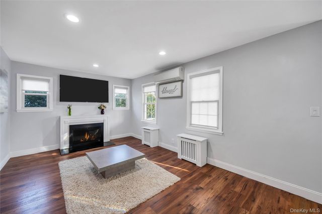 655 Joy Boulevard, Baldwin, NY 11510