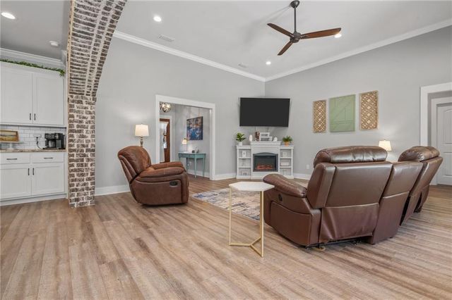 5289 Walter Lee Circle E, Grand Bay, AL 36541