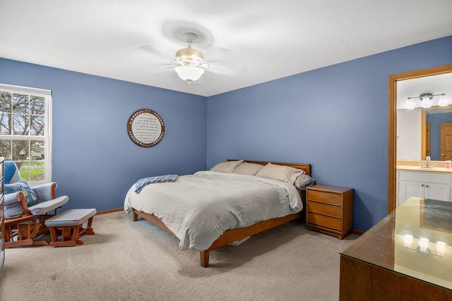 352 Normandie Drive, Sugar Grove, IL 60554