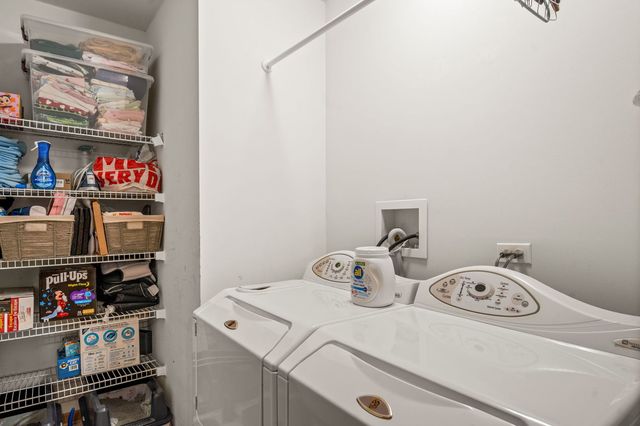 352 Normandie Drive, Sugar Grove, IL 60554