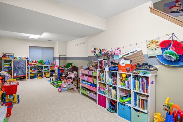 352 Normandie Drive, Sugar Grove, IL 60554