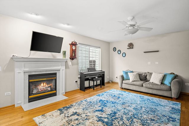 352 Normandie Drive, Sugar Grove, IL 60554