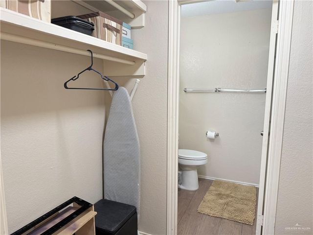 807 E 21st Street 8, Mission, TX 78572