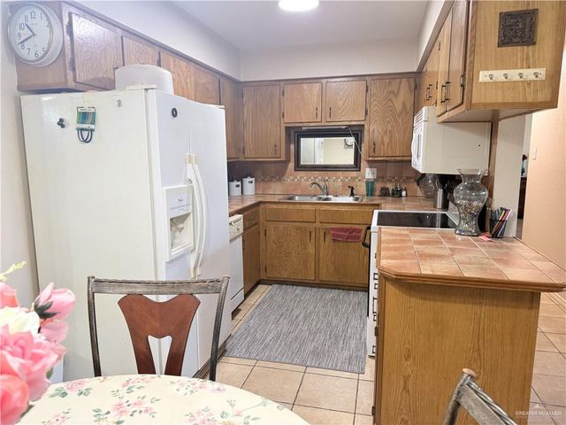 807 E 21st Street 8, Mission, TX 78572