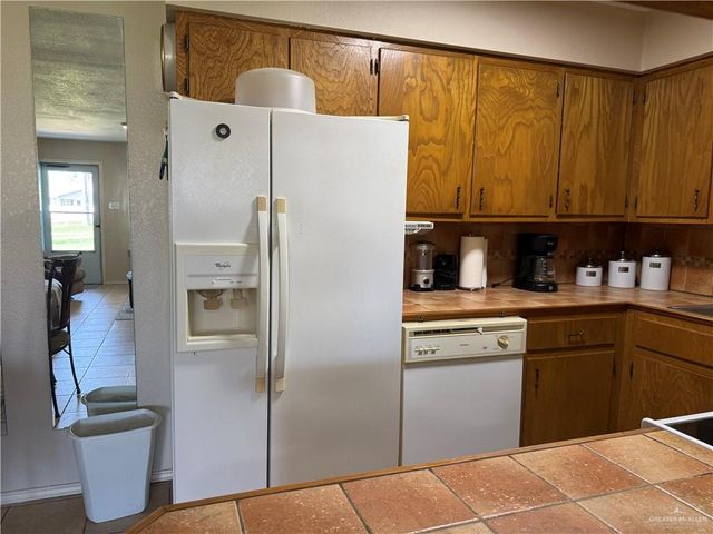 807 E 21st Street 8, Mission, TX 78572