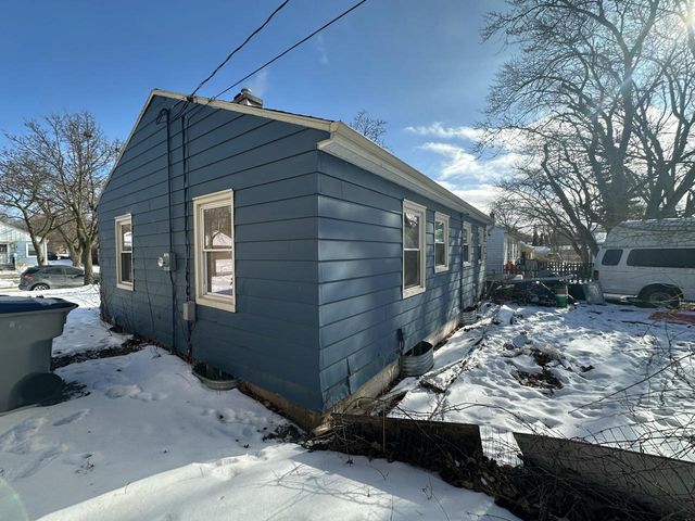 4435 N 40th STREET, Milwaukee, WI 53209