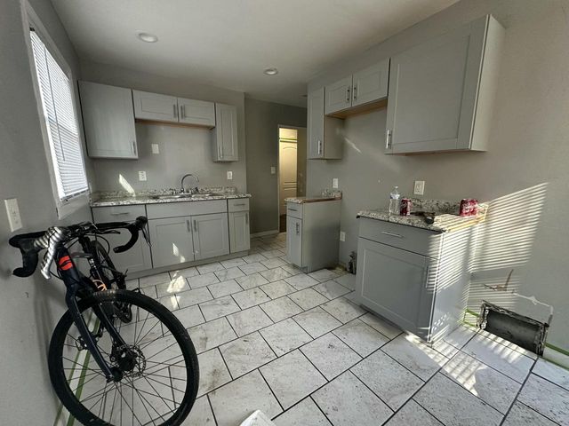 4435 N 40th STREET, Milwaukee, WI 53209