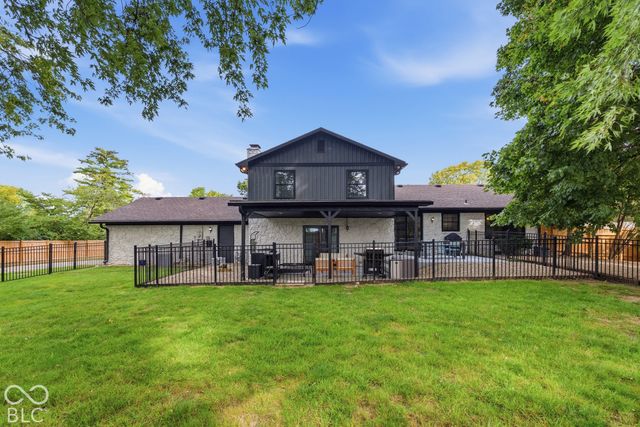 18 Sherry Court, Carmel, IN 46032