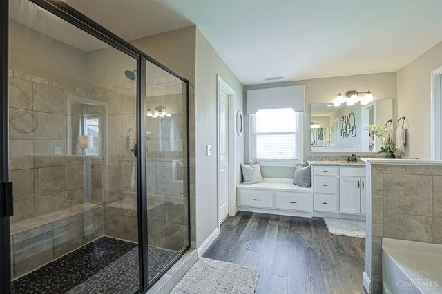 7362 W Observatory, West Chester, OH 45069
